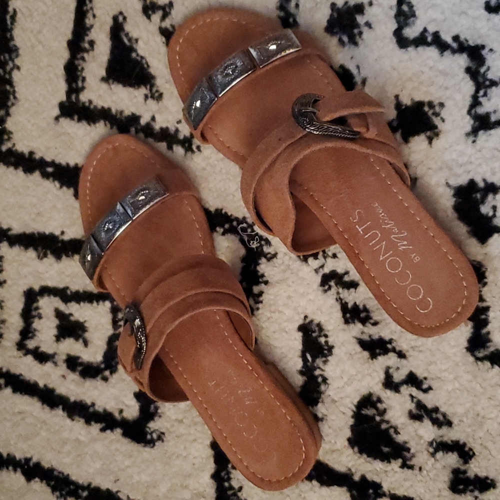 NWT Coconuts by Matisse Western Slide Sandals